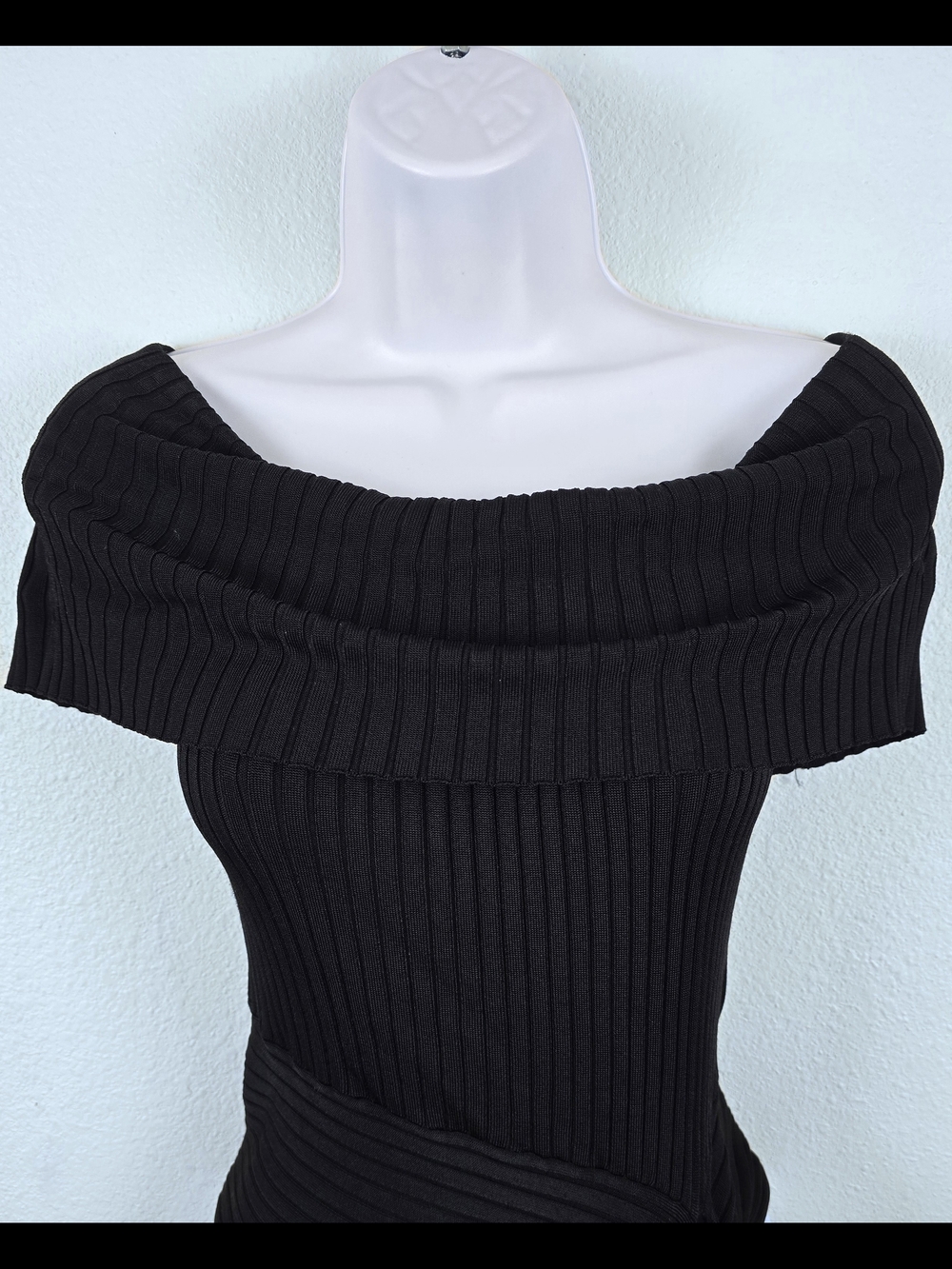 White House Black Market | Black Ribbed Off Shoulder Tie Waist Top Size S - Picture 5 of 12